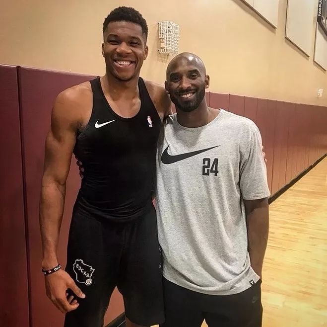 被情绪冲垮 被情绪冲垮